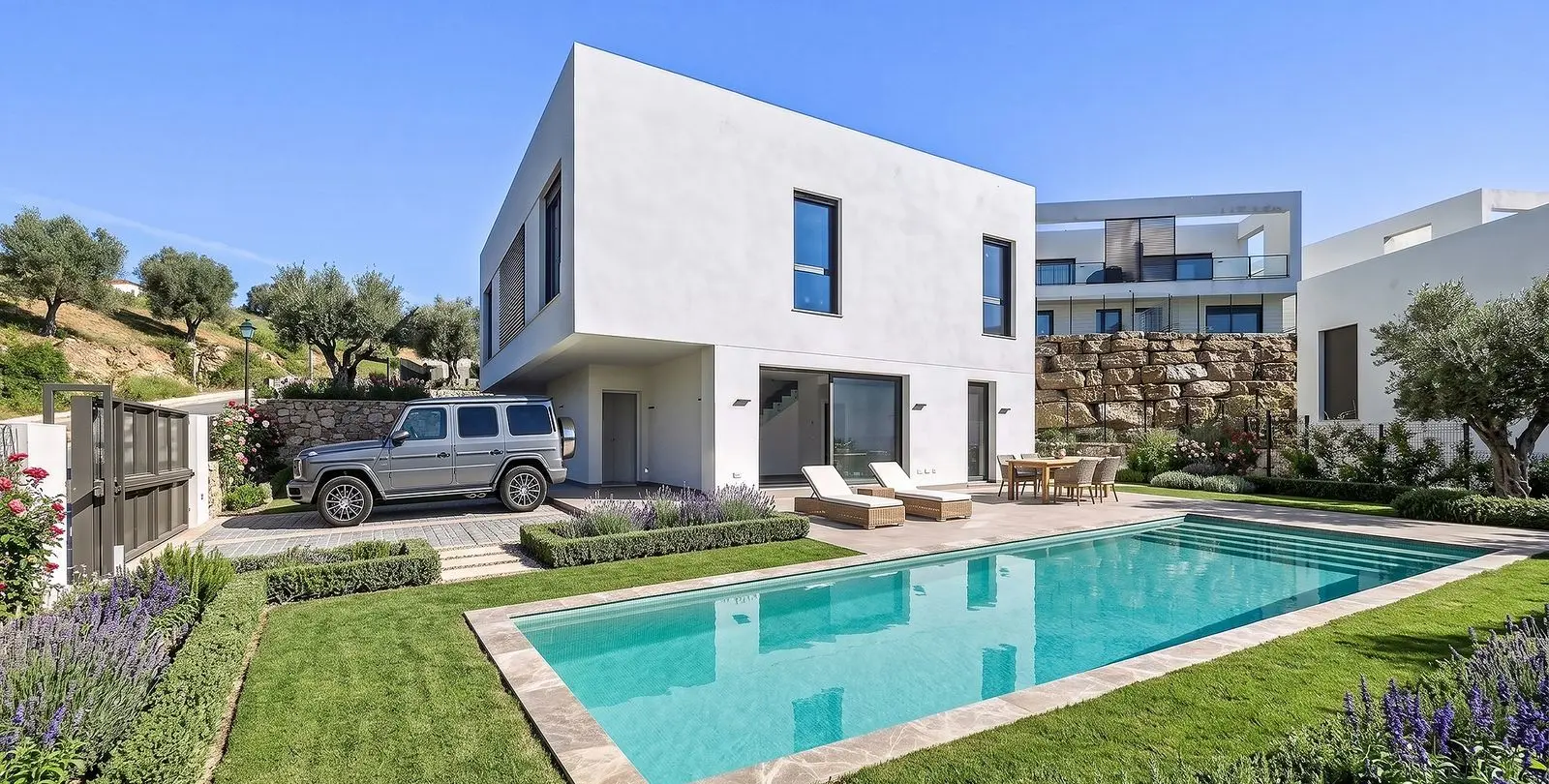 Sale of detached villa in Mijas Costa 1