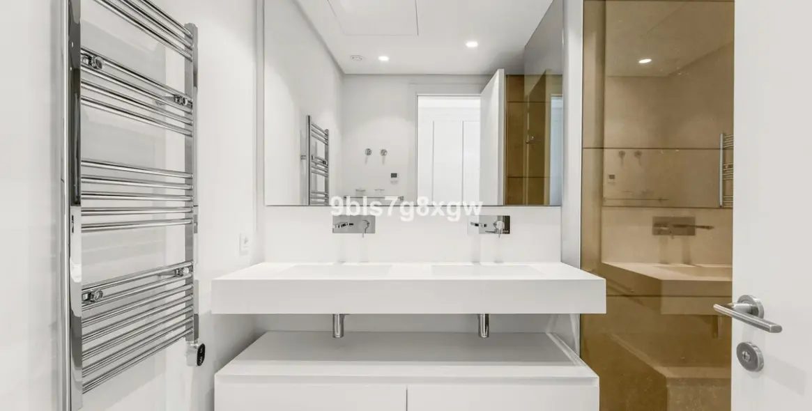 Продажа апартаментов на первом этаже в Benahavís 24