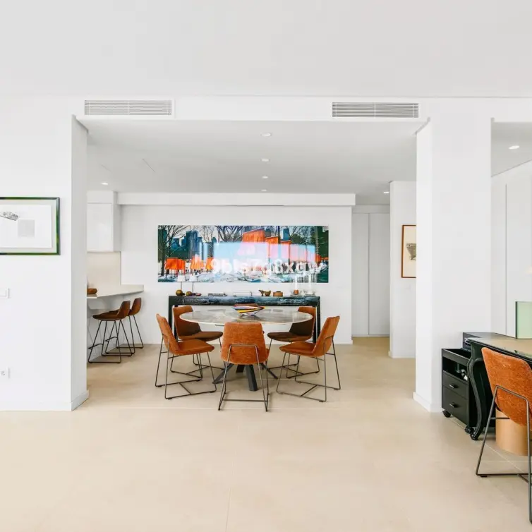 Sale of ground floor apartment in Benahavís
