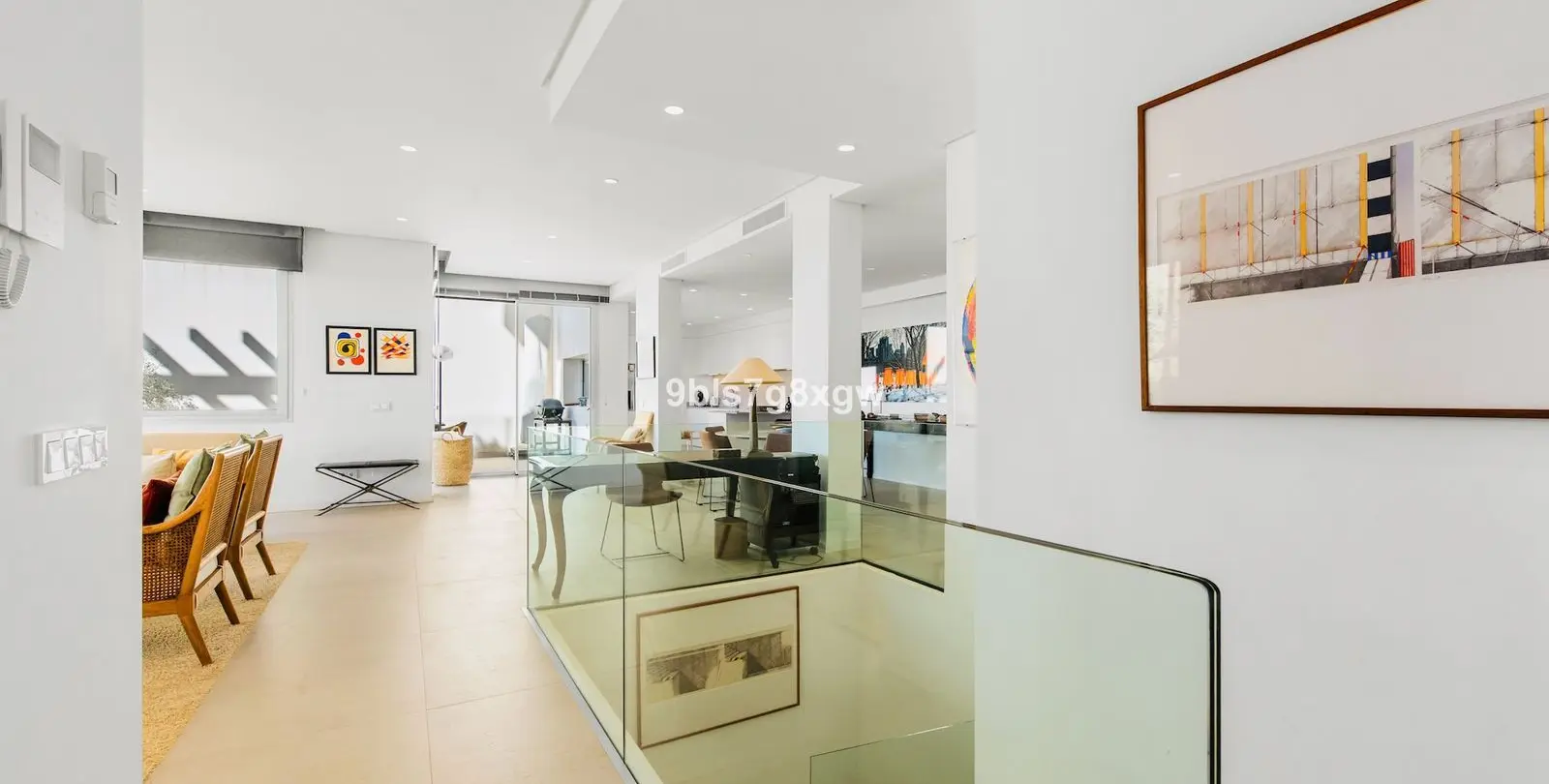 Sale of ground floor apartment in Benahavís 9