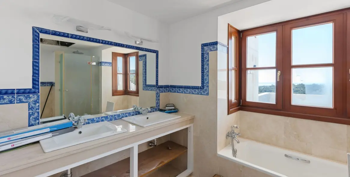 Venta de adosado en Benahavís 17