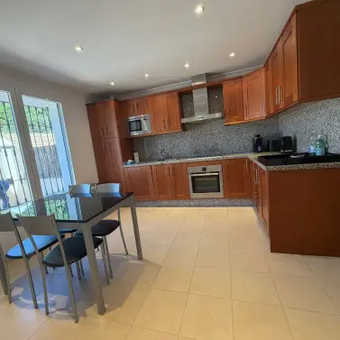 Venta de adosado en Benahavís