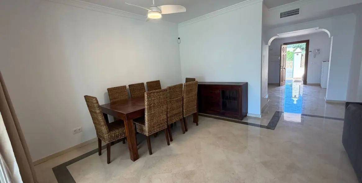 Venta de adosado en Benahavís 11