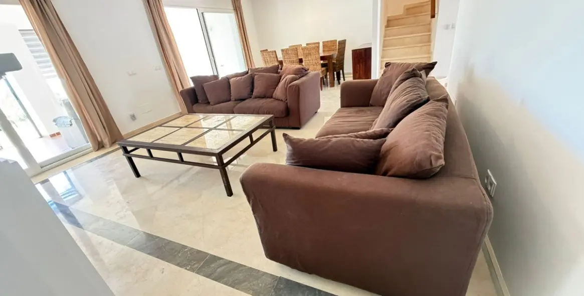 Venta de adosado en Benahavís 12