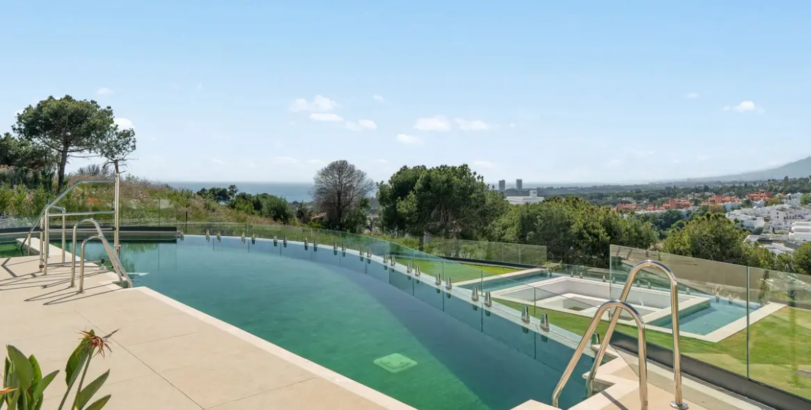 Venta de ático dúplex en Marbella 22