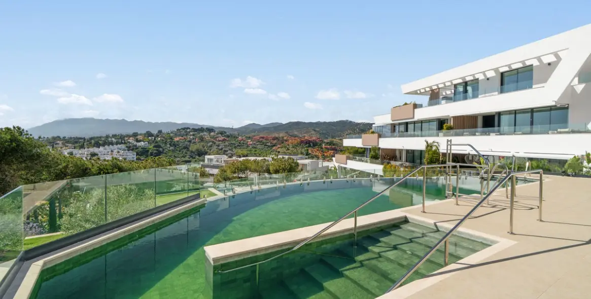 Venta de ático dúplex en Marbella 23