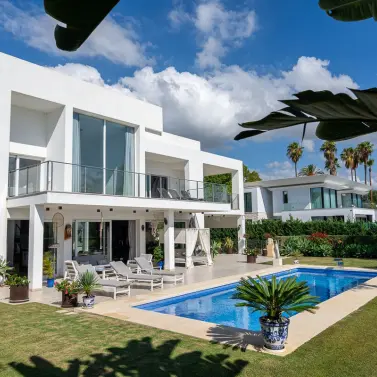 Venta de villa independiente en La Quinta