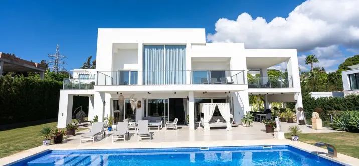 Venta de villa independiente en La Quinta 2