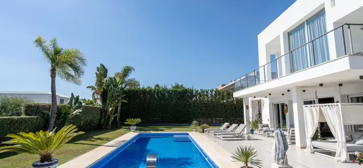 Venta de villa independiente en La Quinta 3