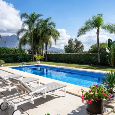 Venta de villa independiente en La Quinta