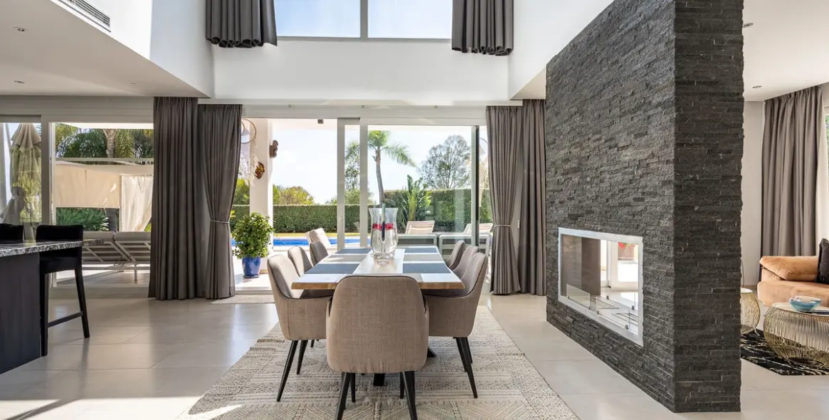 Venta de villa independiente en La Quinta 7