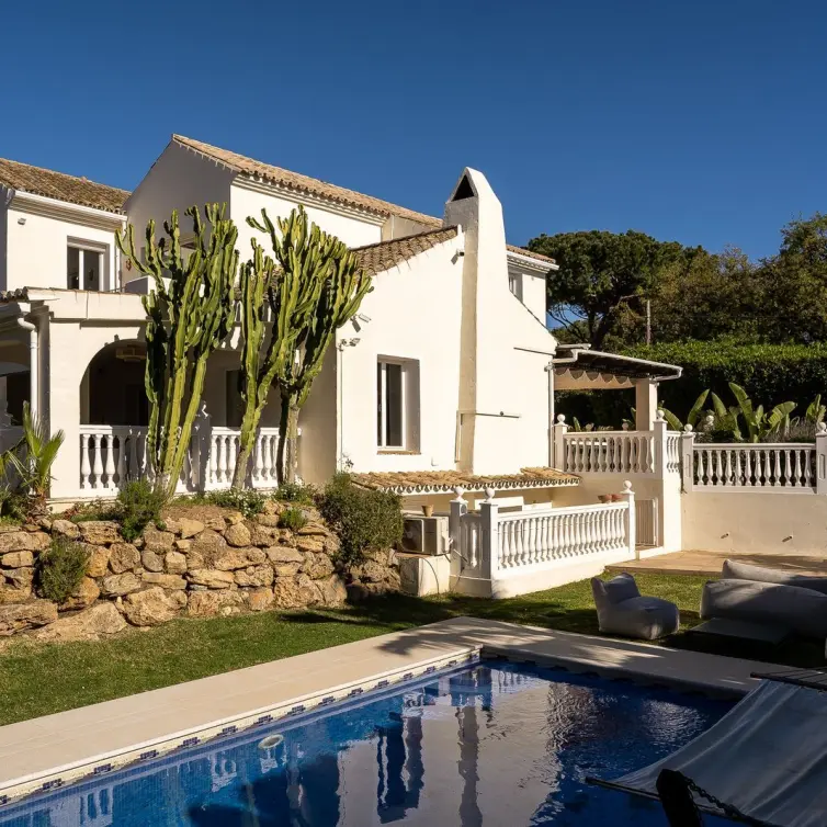 Long-term rent of detached villa in El Rosario