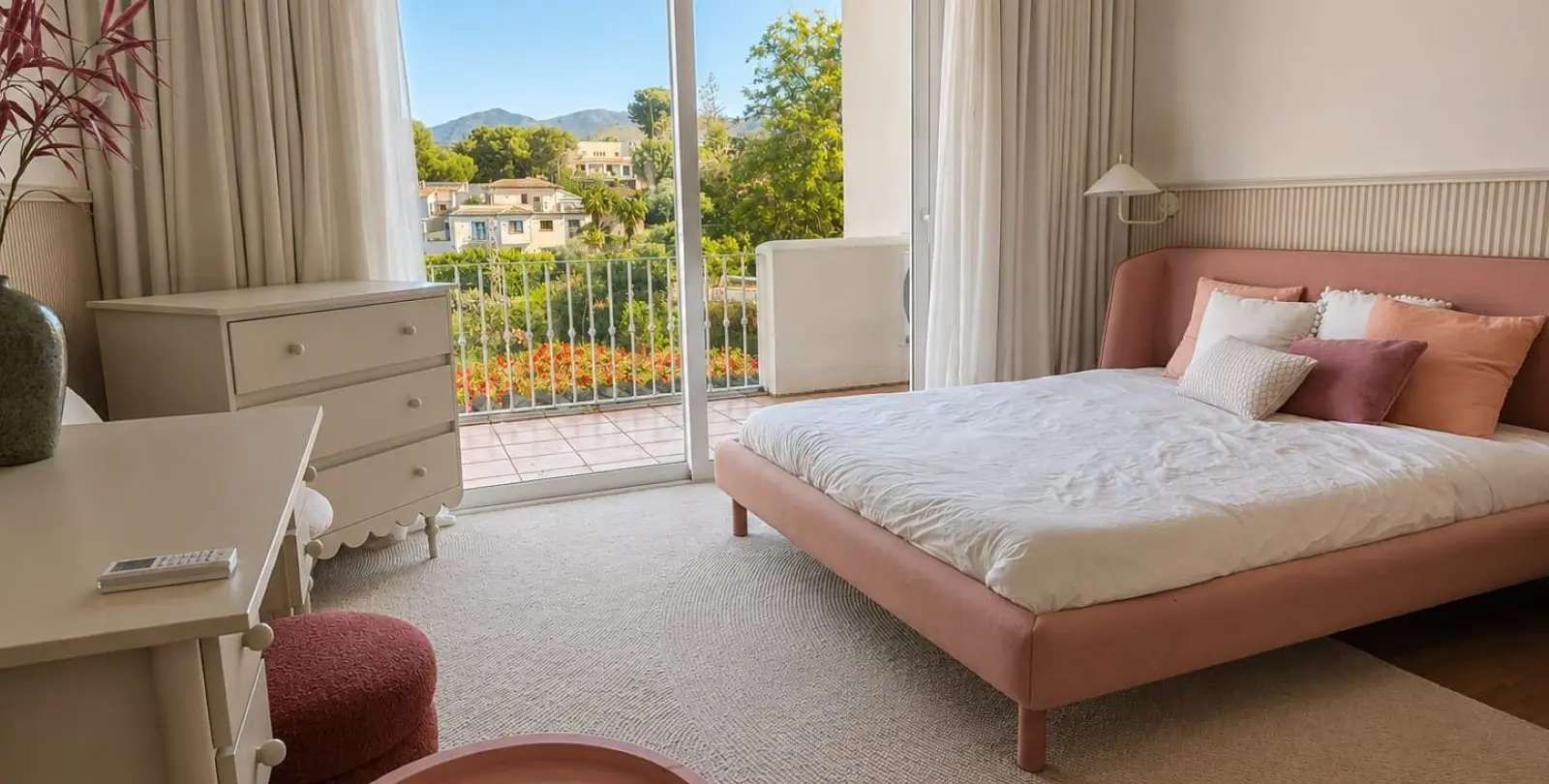 Long-term rent of detached villa in El Rosario 28