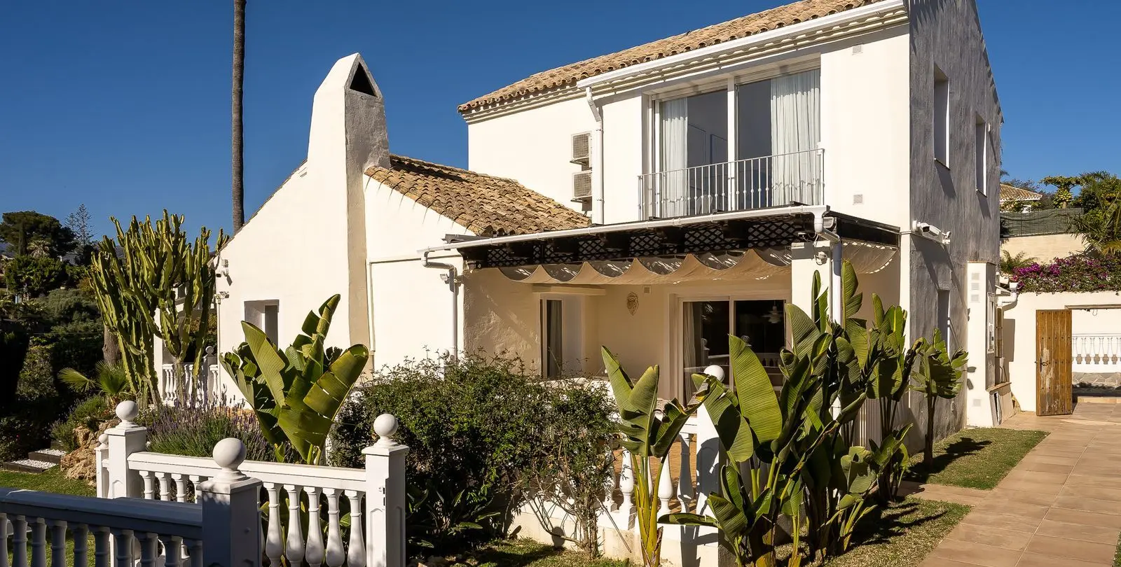 Long-term rent of detached villa in El Rosario 30