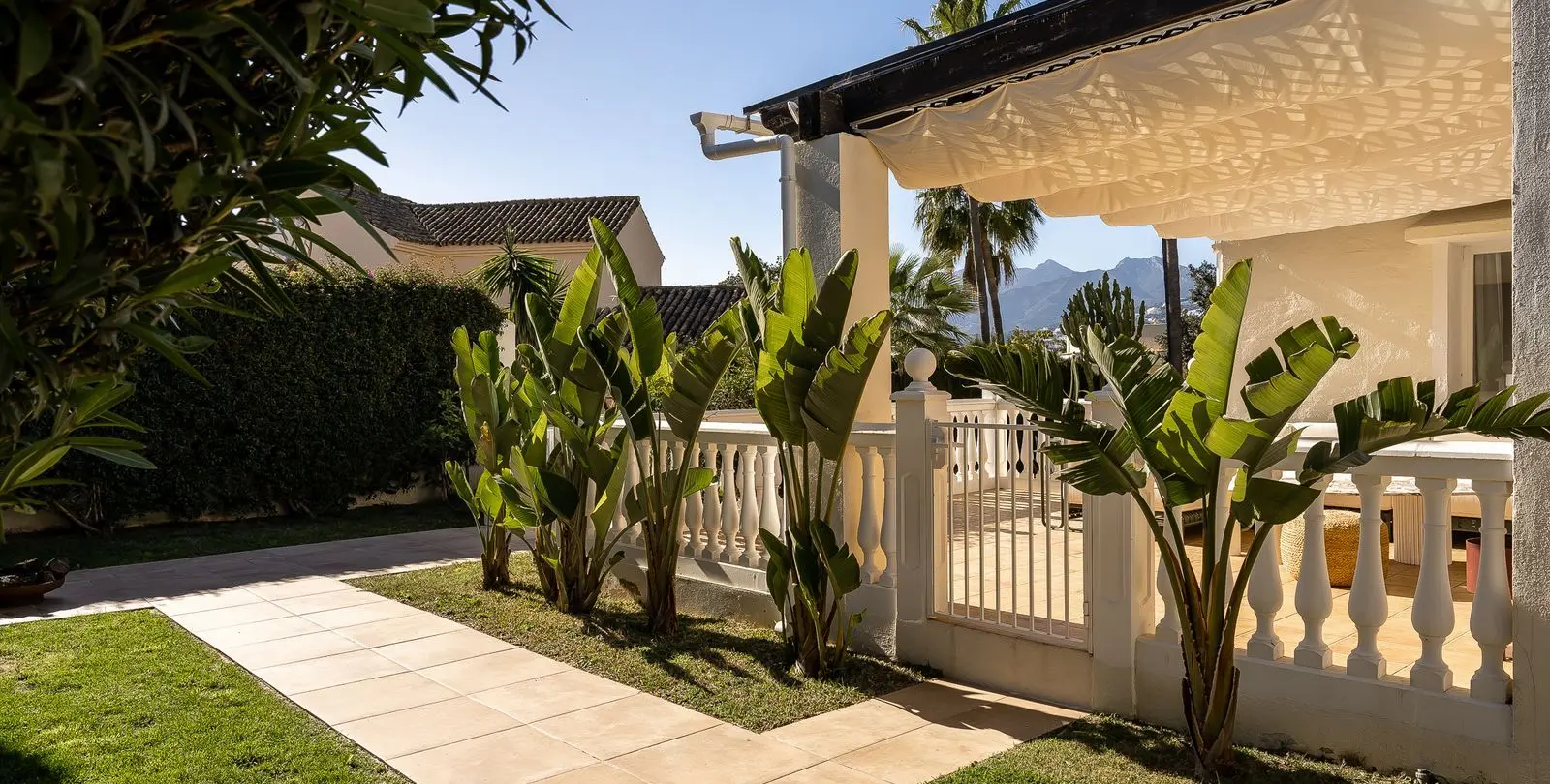 Long-term rent of detached villa in El Rosario 64