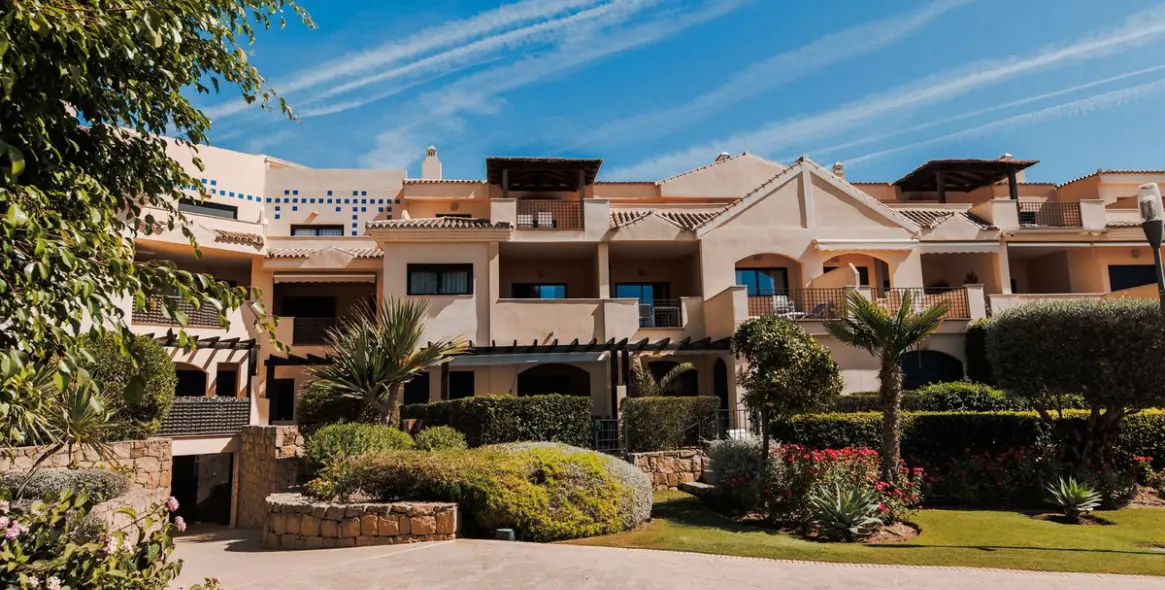 Alquiler a corto plazo de ático en Puerto Banús 1