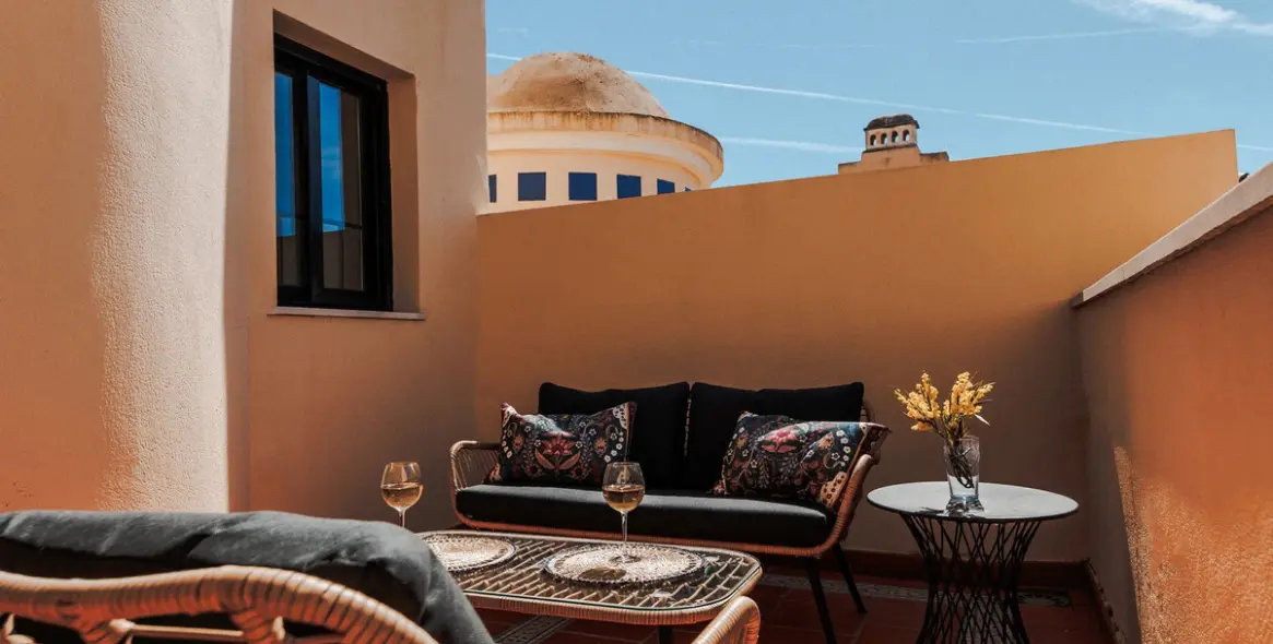 Alquiler a corto plazo de ático en Puerto Banús 6