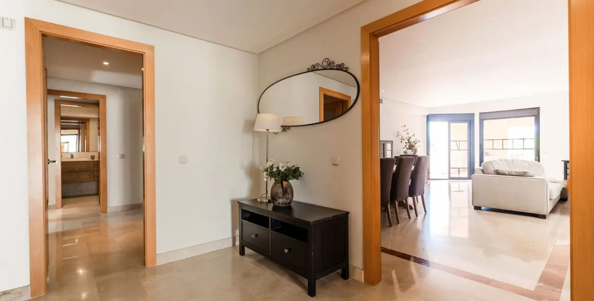 Alquiler a corto plazo de ático en Puerto Banús 10