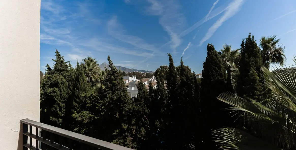 Alquiler a corto plazo de ático en Puerto Banús 21