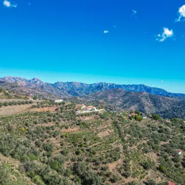 Venta de villa independiente en Sayalonga