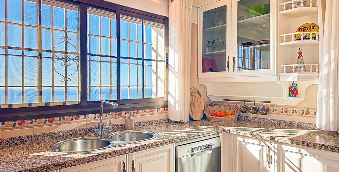 Venta de villa independiente en Sayalonga 19