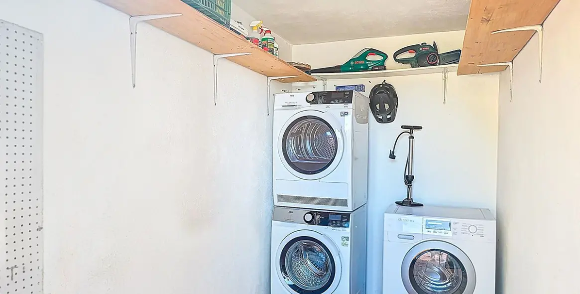 Venta de villa independiente en Sayalonga 41