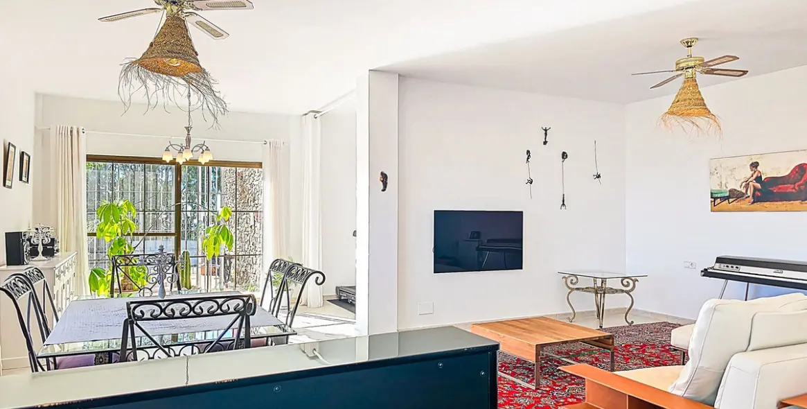 Venta de villa independiente en Sayalonga 46