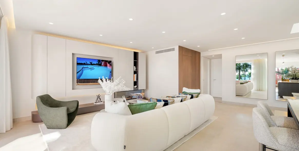 Venta de ático dúplex en Estepona 21