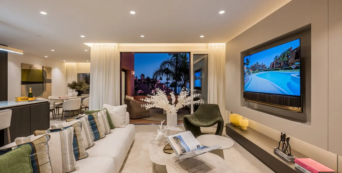 Venta de ático dúplex en Estepona 23