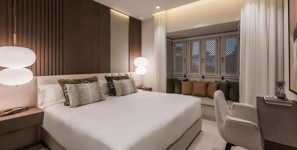 Venta de ático dúplex en Estepona 32