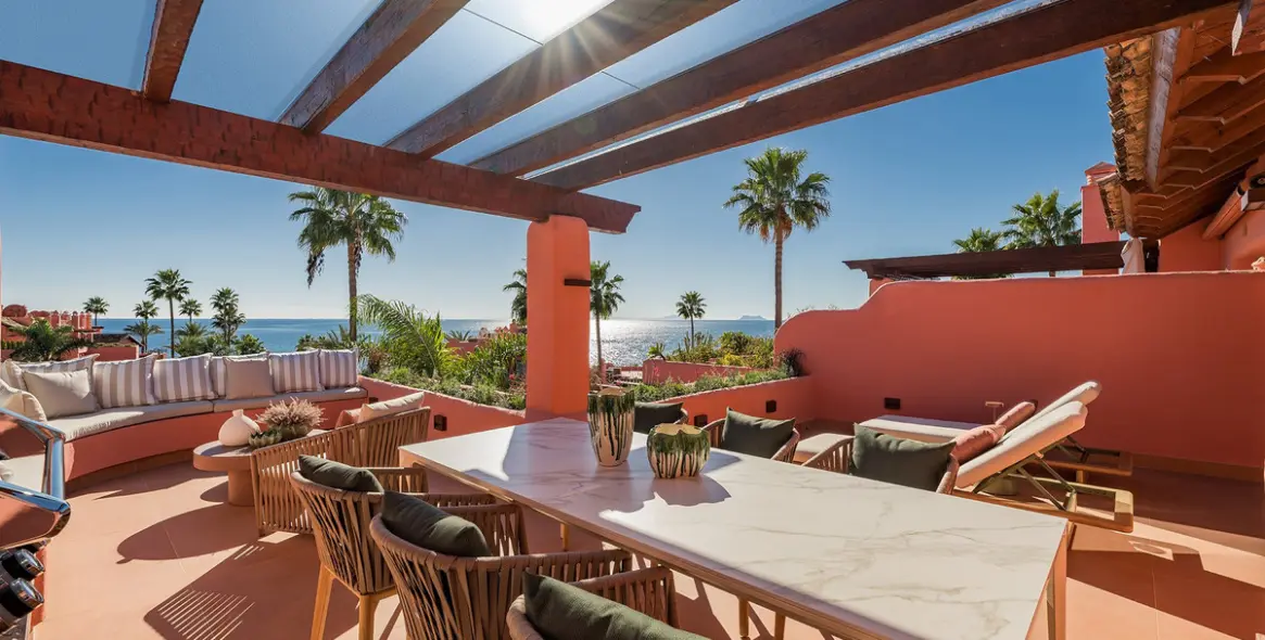 Venta de ático dúplex en Estepona 47