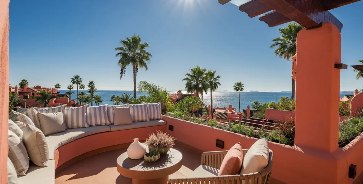 Venta de ático dúplex en Estepona 50