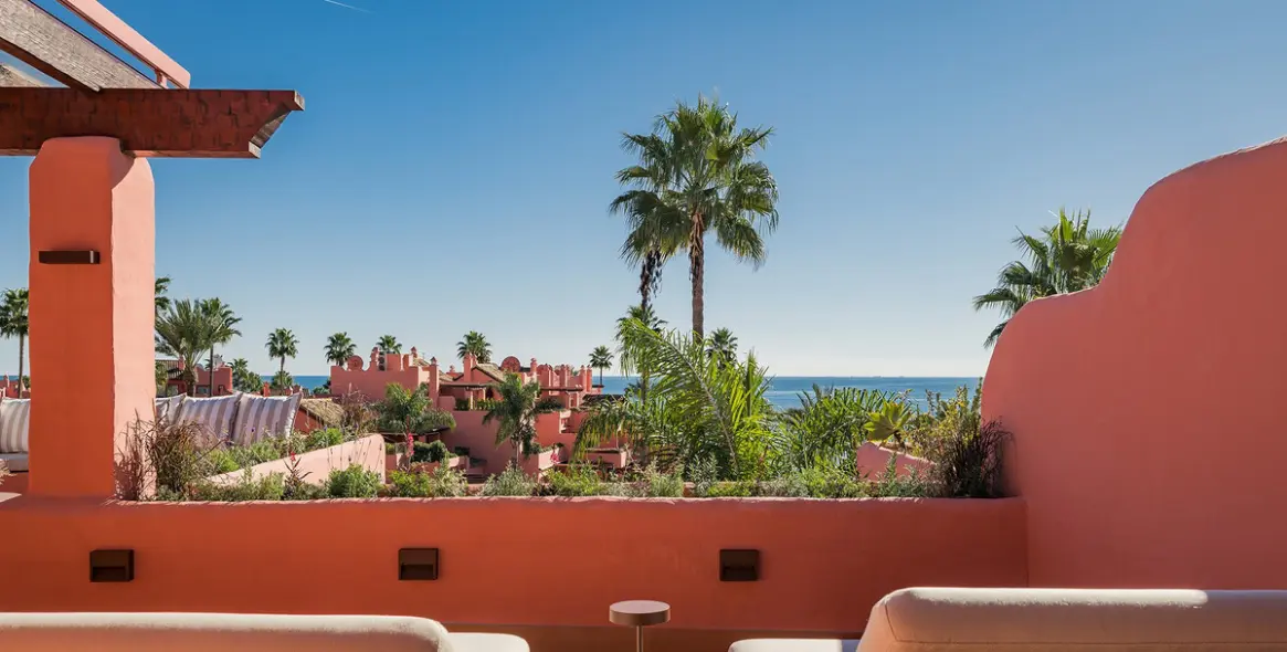 Venta de ático dúplex en Estepona 53