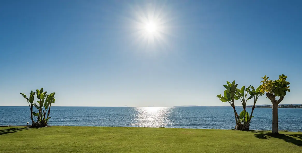 Venta de ático dúplex en Estepona 57