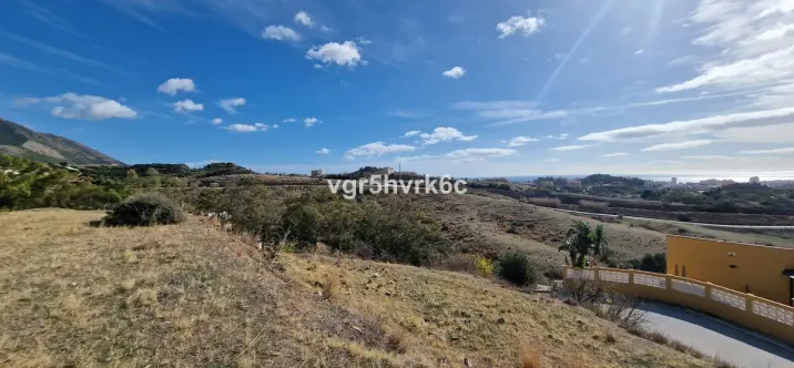 Venta de parcela residencial en Mijas 1