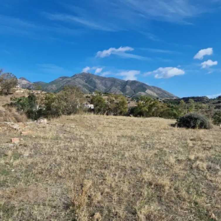 Venta de parcela residencial en Mijas