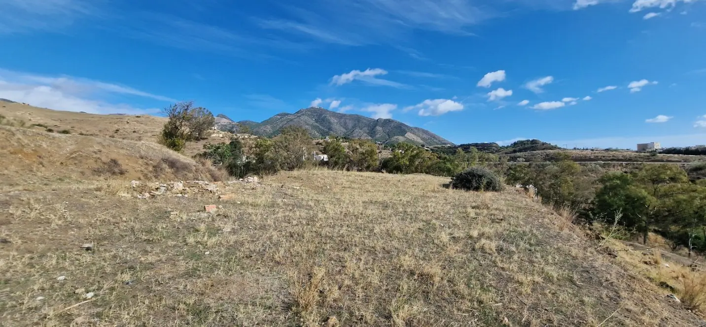 Venta de parcela residencial en Mijas 3