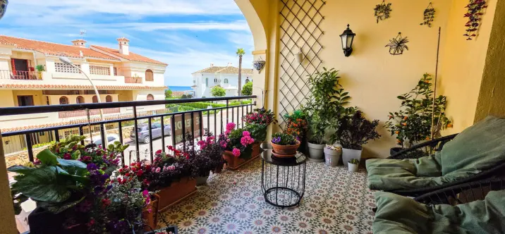 Venta de ático dúplex en La Duquesa 0