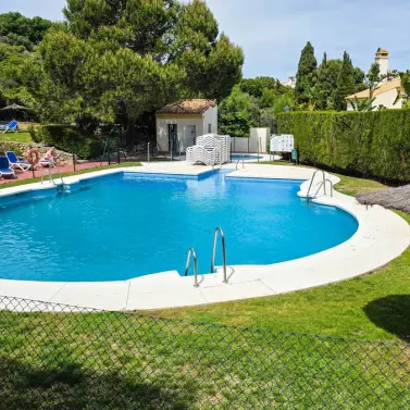 Venta de ático dúplex en La Duquesa