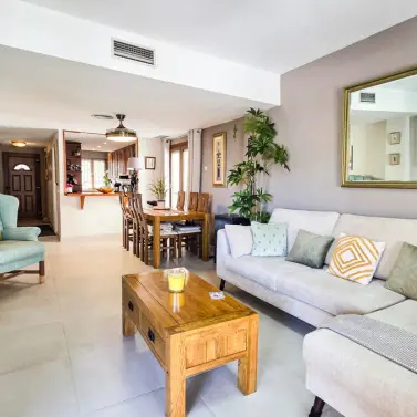 Venta de ático dúplex en La Duquesa