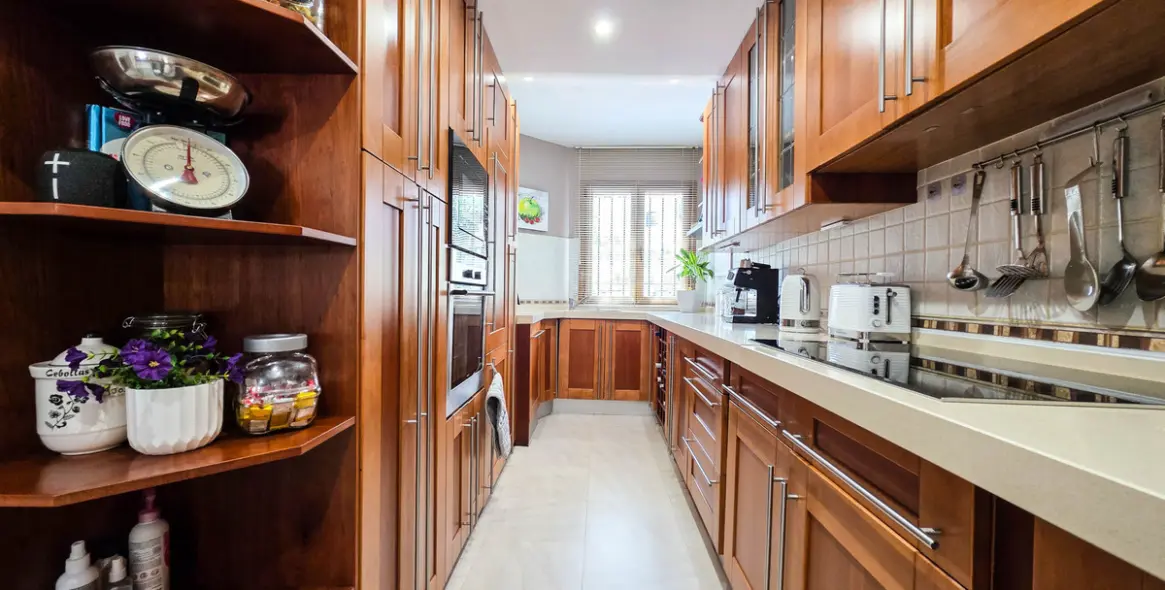 Продажа двухуровневого пентхауса в La Duquesa 4