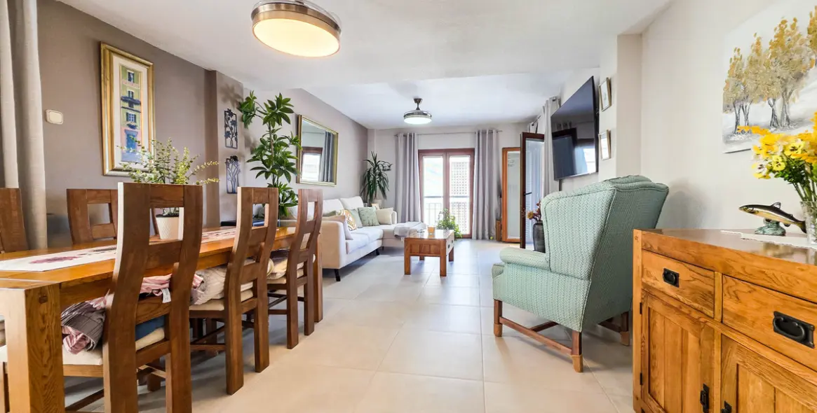 Продажа двухуровневого пентхауса в La Duquesa 8