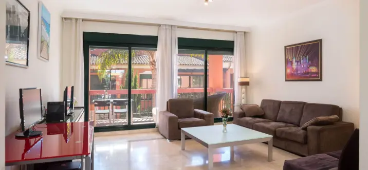 Sale of middle floor apartment in Marbesa 4