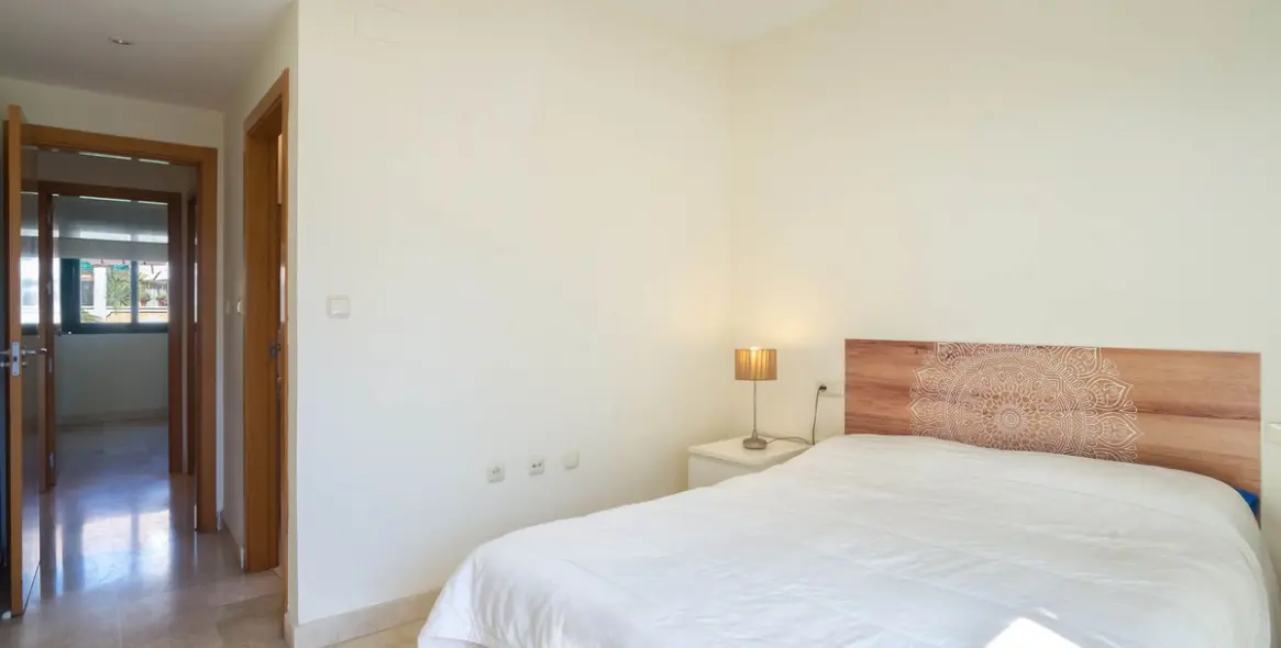 Sale of middle floor apartment in Marbesa 15