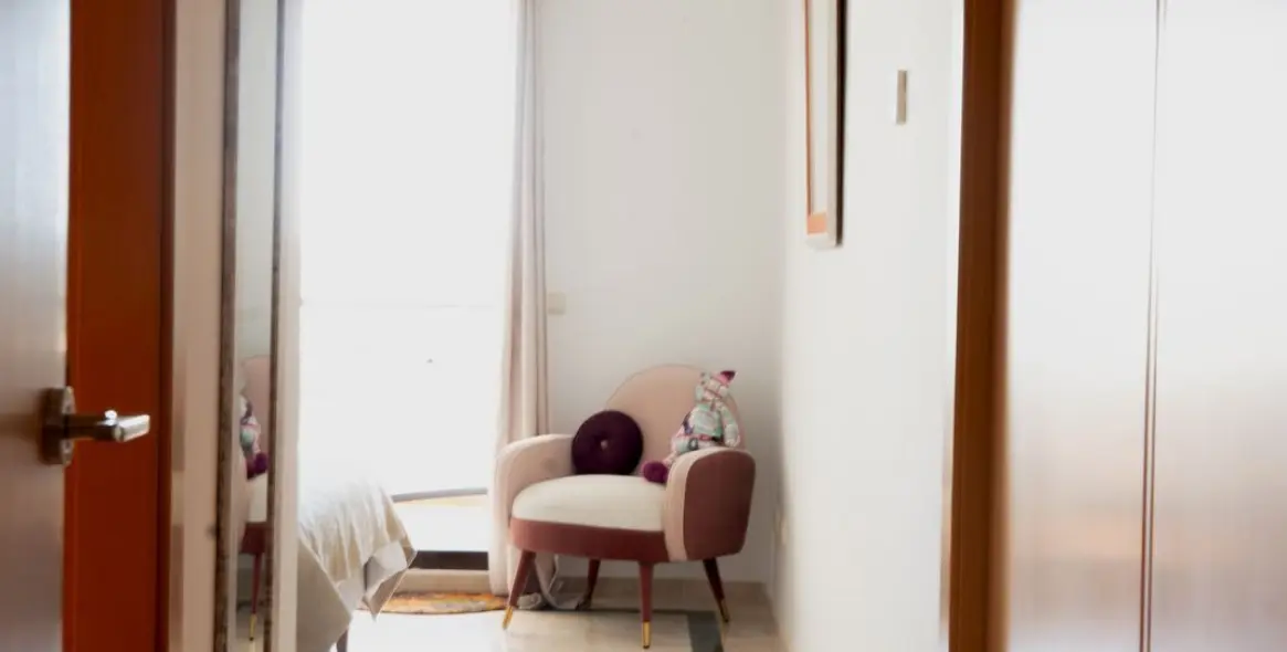 Sale of middle floor apartment in Casares 14