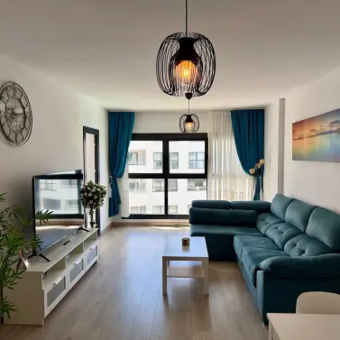 Venta de apartamento en planta media en Estepona
