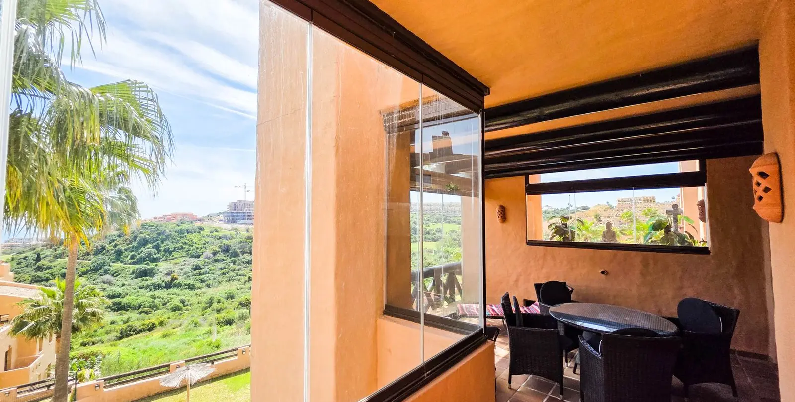Sale of middle floor apartment in La Duquesa 7