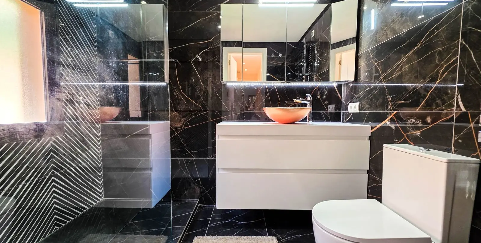 Sale of middle floor apartment in La Duquesa 8
