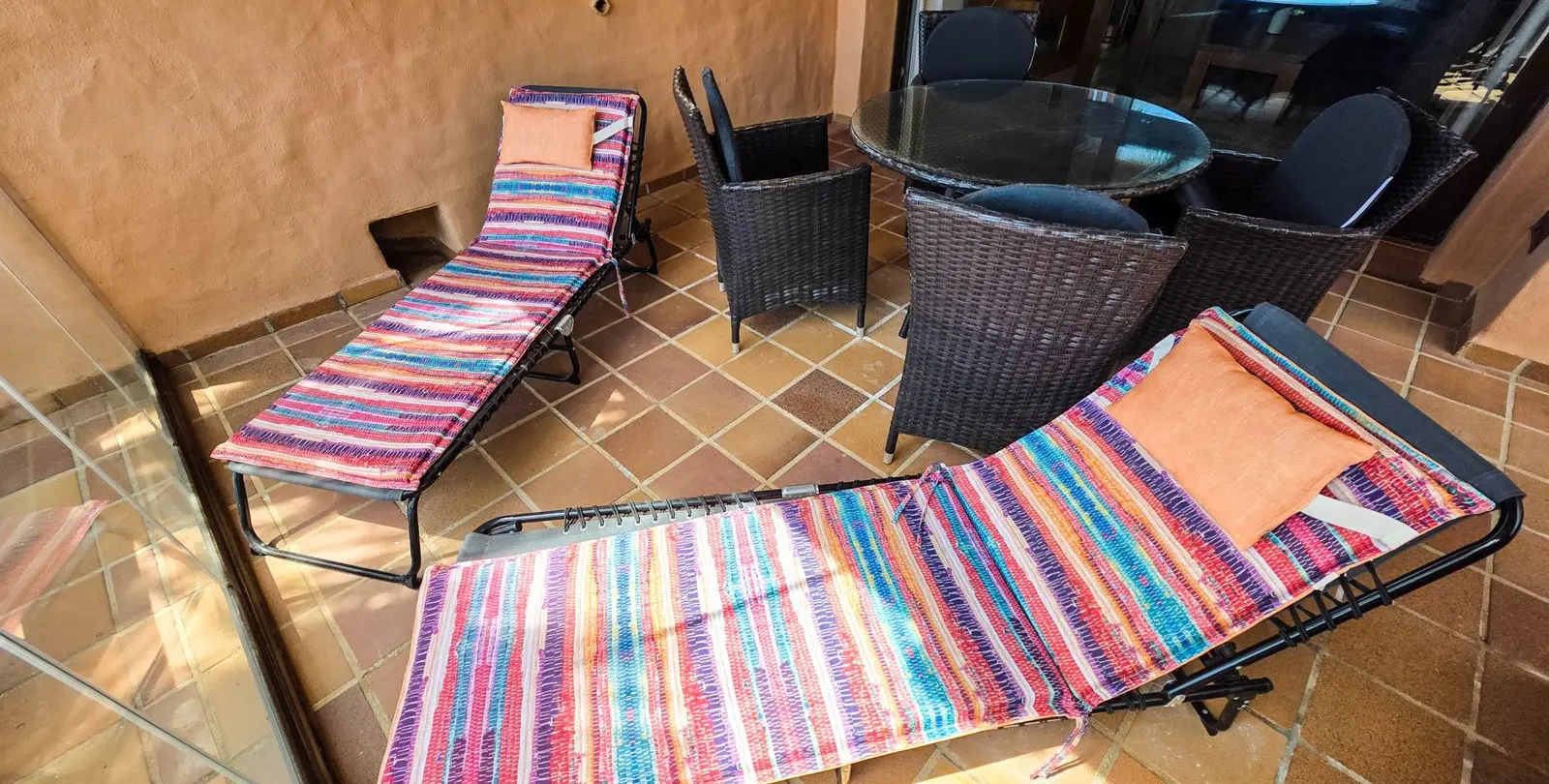 Sale of middle floor apartment in La Duquesa 20