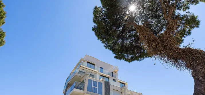 Продажа апартаментов на среднем этаже в Benalmadena Costa 0